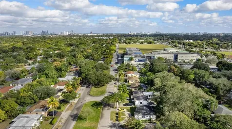 620 NE 137th Street North Miami FL 33161