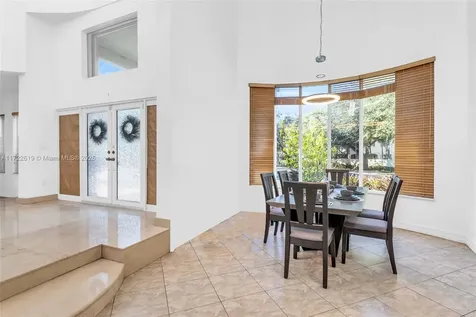 8135 NW 164th Terrace Miami Lakes FL 33016