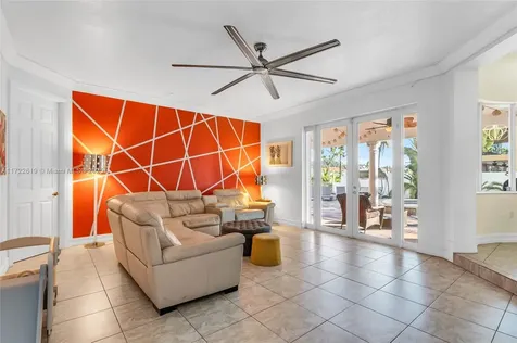 8135 NW 164th Terrace Miami Lakes FL 33016