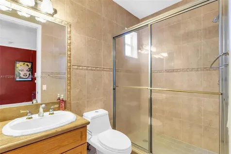 8135 NW 164th Terrace Miami Lakes FL 33016