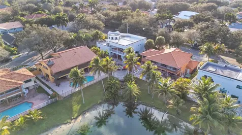 8135 NW 164th Terrace Miami Lakes FL 33016