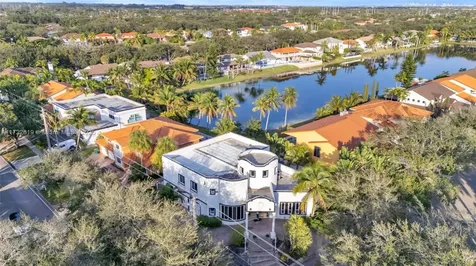8135 NW 164th Terrace Miami Lakes FL 33016
