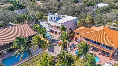 8135 NW 164th Terrace Miami Lakes FL 33016