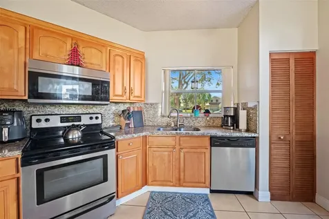 18463 NW 20th Street Pembroke Pines FL 33029