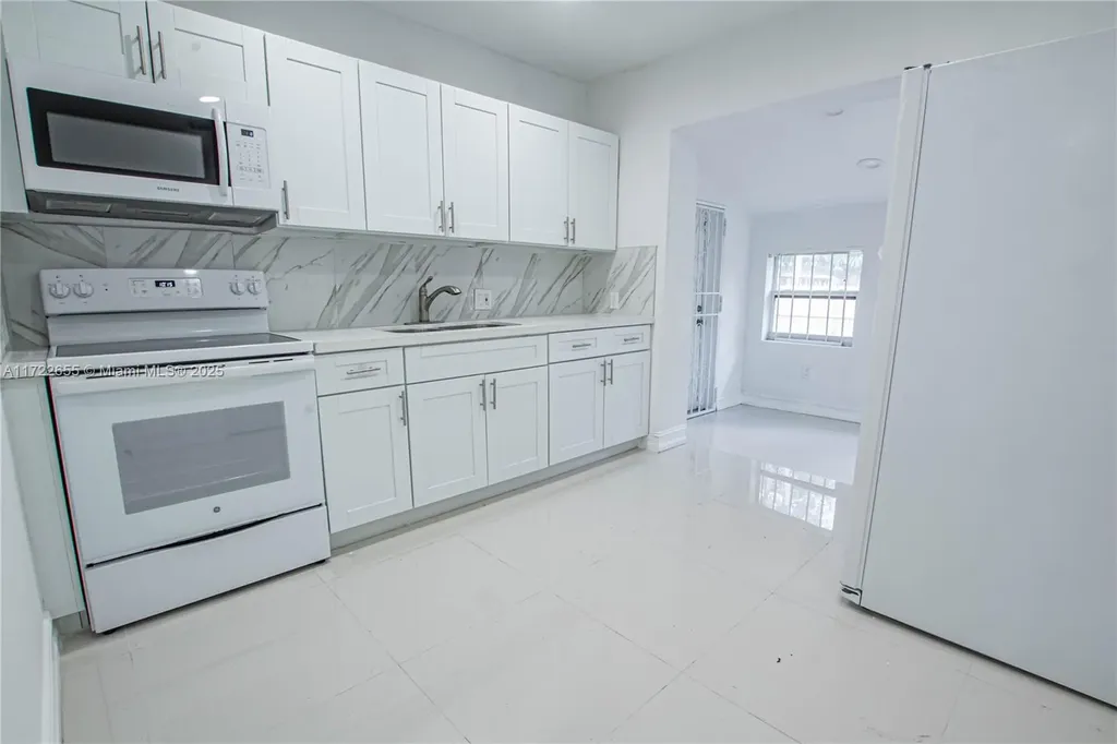575 NW 49th Street Miami FL 33127