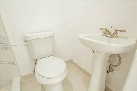 575 NW 49th Street Miami FL 33127