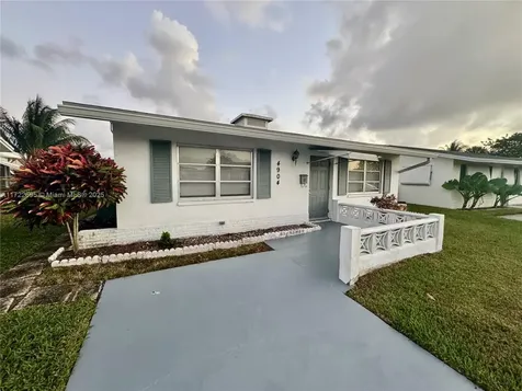 4904 NW 42nd Terrace Tamarac FL 33319