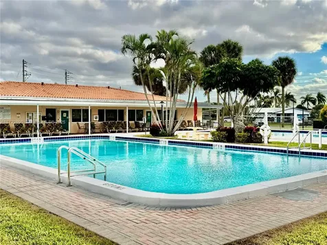 4904 NW 42nd Terrace Tamarac FL 33319