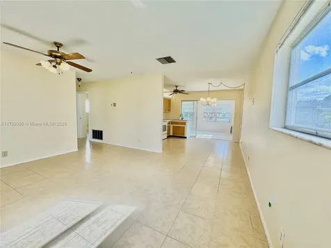 4904 NW 42nd Terrace Tamarac FL 33319