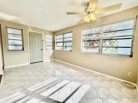 4904 NW 42nd Terrace Tamarac FL 33319