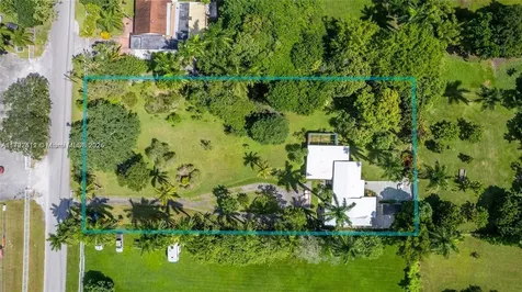 420 NE 154th Street Miami FL 33162