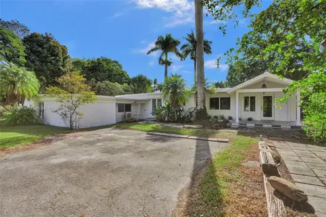 420 NE 154th Street Miami FL 33162