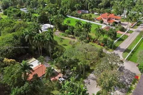 420 NE 154th Street Miami FL 33162