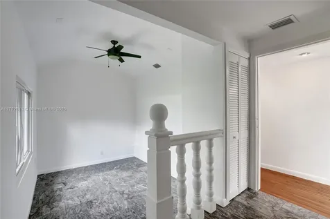 420 NE 154th Street Miami FL 33162