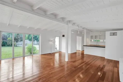 420 NE 154th Street Miami FL 33162