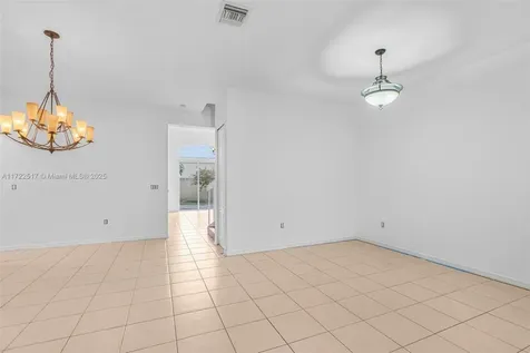 2039 NE 6th Court Homestead FL 33033