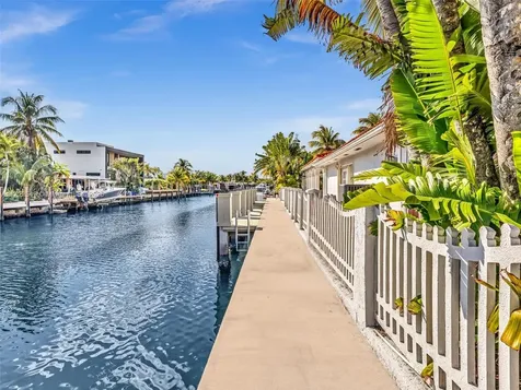12904 Banyan Road North Miami FL 33181
