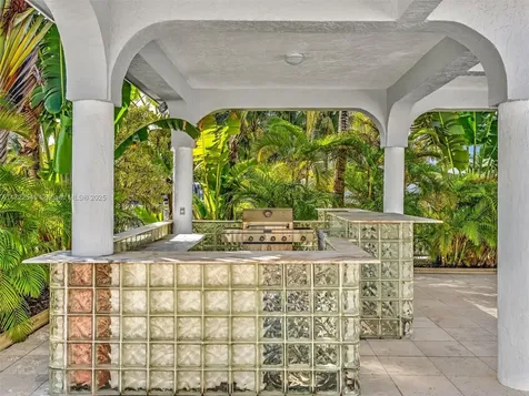 12904 Banyan Road North Miami FL 33181