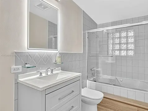 12904 Banyan Road North Miami FL 33181