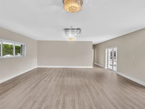 12904 Banyan Road North Miami FL 33181