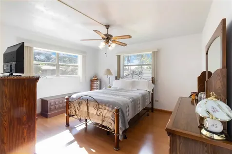 6431 SW 7th Street Pembroke Pines FL 33023