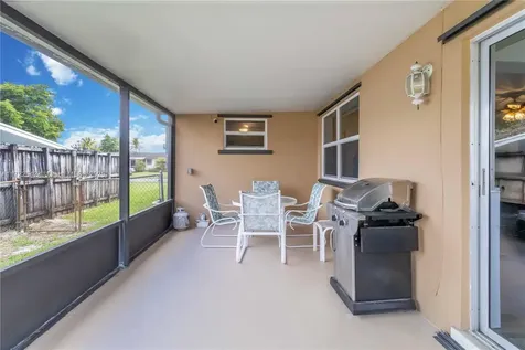 6431 SW 7th Street Pembroke Pines FL 33023