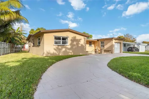 6431 SW 7th Street Pembroke Pines FL 33023