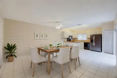 702 Commodore Drive Plantation FL 33325