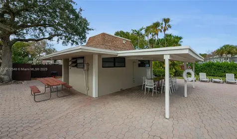 702 Commodore Drive Plantation FL 33325