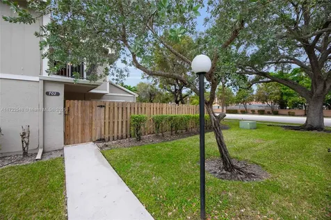 702 Commodore Drive Plantation FL 33325