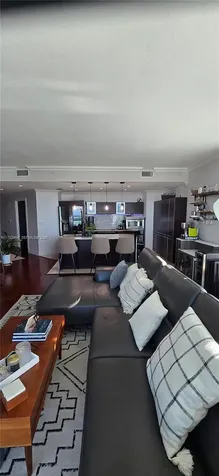 1900 Bayshore Drive Miami FL 33132
