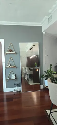 1900 Bayshore Drive Miami FL 33132