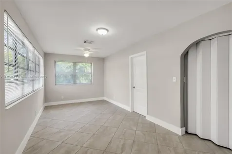 864 NW 16th Terrace Fort Lauderdale FL 33311