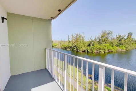 8240 SW 210 Th Cutler Bay FL 33189