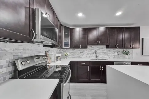 6126 SW 40th Court Miramar FL 33023