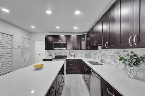 6126 SW 40th Court Miramar FL 33023