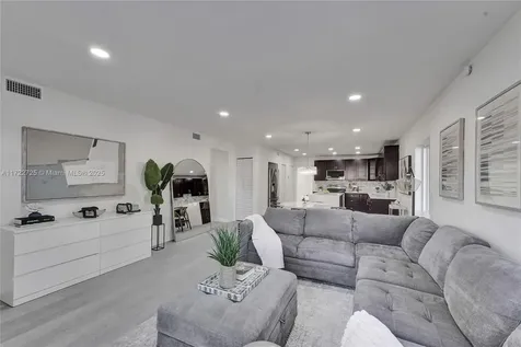 6126 SW 40th Court Miramar FL 33023