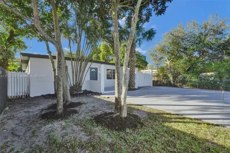 6126 SW 40th Court Miramar FL 33023