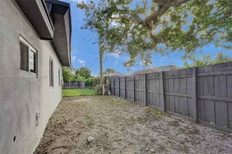 6126 SW 40th Court Miramar FL 33023