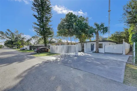 6126 SW 40th Court Miramar FL 33023