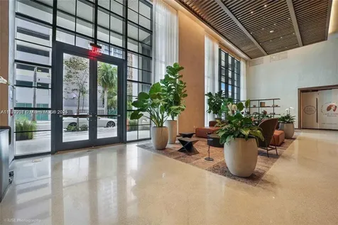159 NE 6 Miami FL 33132