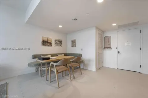 159 NE 6 Miami FL 33132