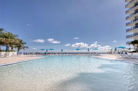 2751 S Ocean Drive Hollywood FL 33019