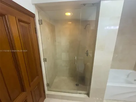 6365 Collins Avenue Miami Beach FL 33141