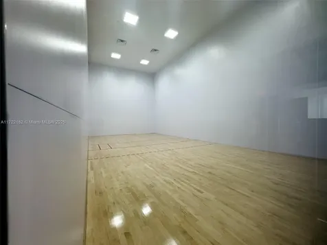 6365 Collins Avenue Miami Beach FL 33141