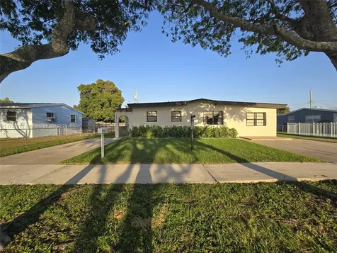 18915 NW 44th Court Miami Gardens FL 33055