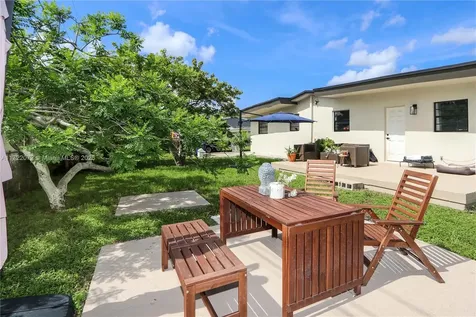 18915 NW 44th Court Miami Gardens FL 33055