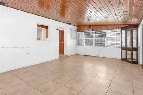 1320 NE 205th Terrace Miami FL 33179