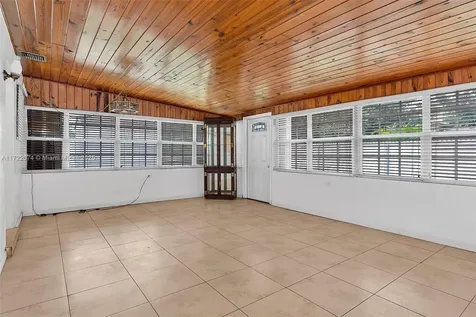 1320 NE 205th Terrace Miami FL 33179