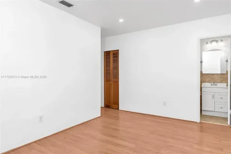 1320 NE 205th Terrace Miami FL 33179